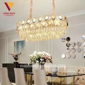 Bật mí 5 lưu ý vàng nên biết khi mua đèn chùm pha lê Bat mi 5 luu y vang nen biet khi mua den chum pha le 1