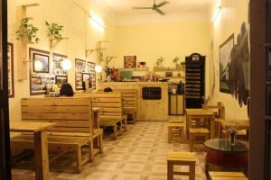 Bí quyết chọn đèn trang trí quán cafe đẹp, hút khách hàng nhất Bi quyet chon den trang tri quan cafe dep hut khach hang nhat 2