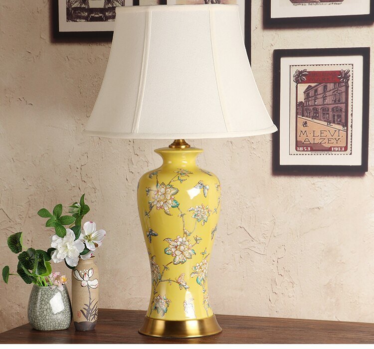 Bộ sưu tập đ&egrave;n b&agrave;n ph&ograve;ng kh&aacute;ch độc đ&aacute;o, mới lạ