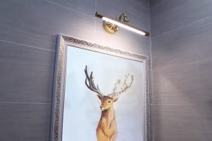 Các cách lắp đèn soi tranh đẹp, đúng kỹ thuật Cac cach lap den soi tranh dep dung ky thuat 1