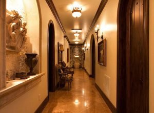 Các loại đèn chiếu sáng hành lang giúp ngôi nhà bớt đơn điệu Cac loai den chieu sang hanh lang giup ngoi nha bot don dieu 1