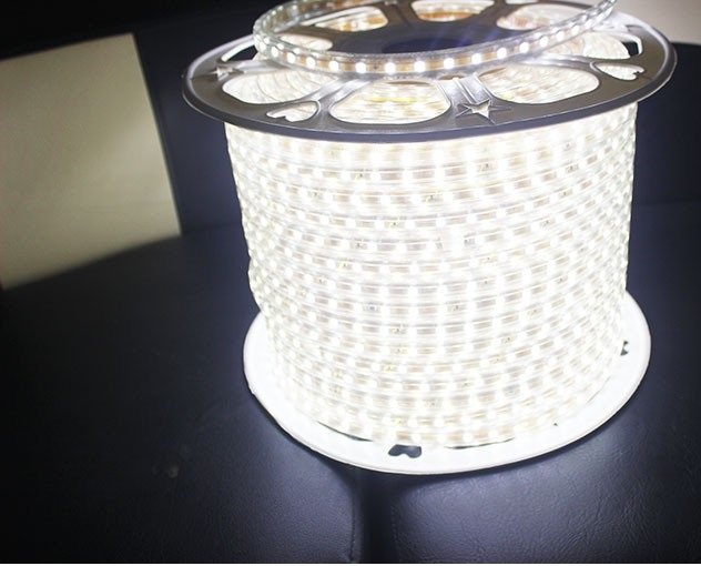 Đ&egrave;n led d&acirc;y silicon v&agrave; những ưu điểm của đ&egrave;n