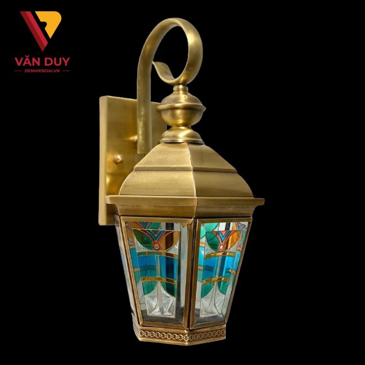 Đ&egrave;n ngoại thất - T&ocirc;n l&ecirc;n vẻ đẹp sang trọng cho ng&ocirc;i nh&agrave;