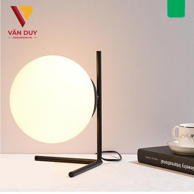 Đ&egrave;n GoldMoon - Đơn vị b&aacute;n đ&egrave;n b&agrave;n văn ph&ograve;ng chất lượng, gi&aacute; tốt