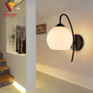 Khám phá tầm quan trọng của mẫu đèn tường cầu thang Kham pha tam quan trong cua mau den tuong cau thang 1