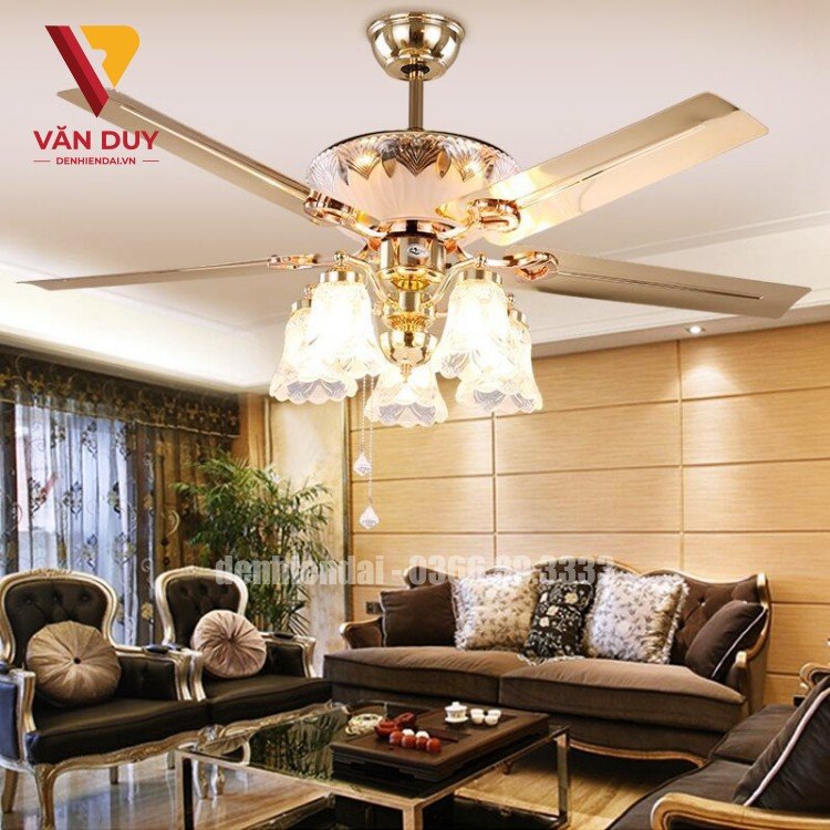 Lắp đặt quạt liền đ&egrave;n cho ph&ograve;ng kh&aacute;ch - N&ecirc;n hay kh&ocirc;ng n&ecirc;n?