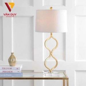 Mách nhỏ 3 sai lầm nên tránh khi mua đèn bàn phòng ngủ Mach nho 3 sai lam nen tranh khi mua den ban phong ngu 1