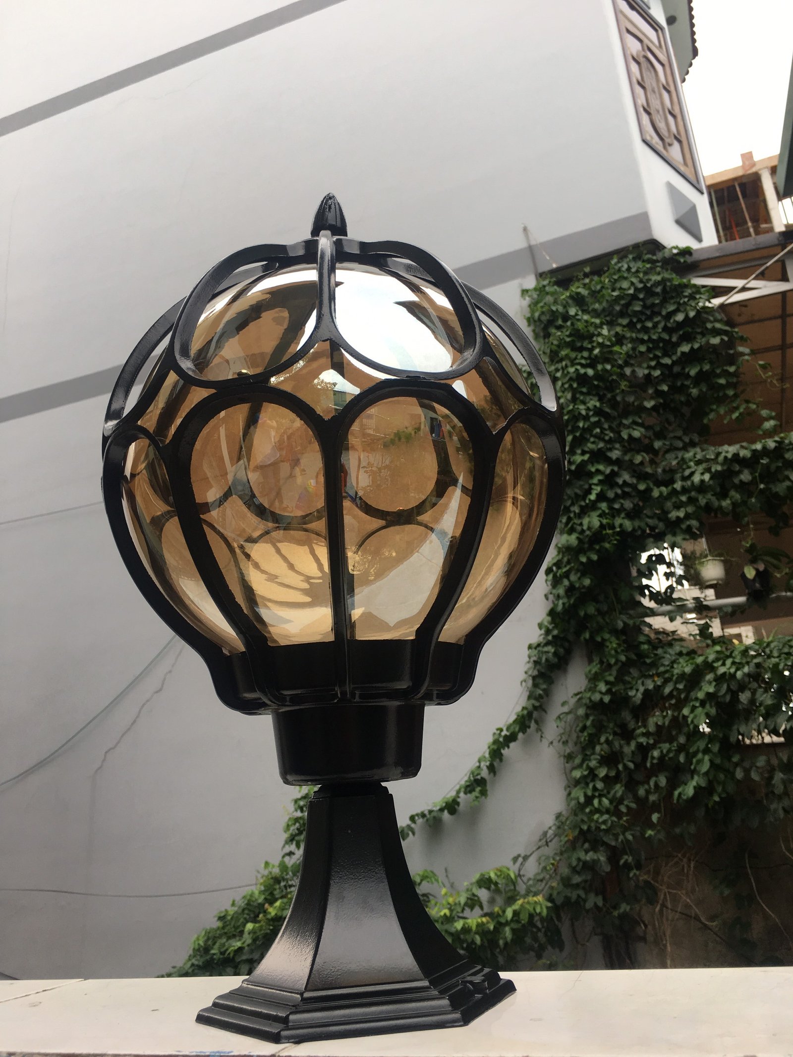 Một số mẫu đ&egrave;n trụ cổng tr&ograve;n v&agrave; đặc điểm của ch&uacute;ng