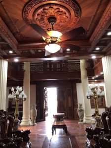 Quạt trần đèn biệt thự mang đến cho bạn vẻ đẹp mới lạ Quat tran den biet thu mang den cho ban ve dep moi la 1