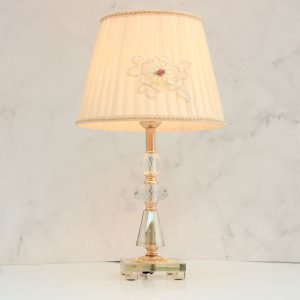 Tổng hợp các mẫu đèn bàn pha lê ăn khách và ưa chuộng Tong hop cac mau den ban pha le an khach va ua chuong 3