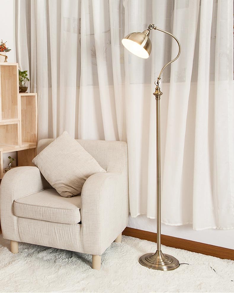 Top 3 đ&egrave;n b&agrave;n văn ph&ograve;ng đang được ưa chuộng hiện nay