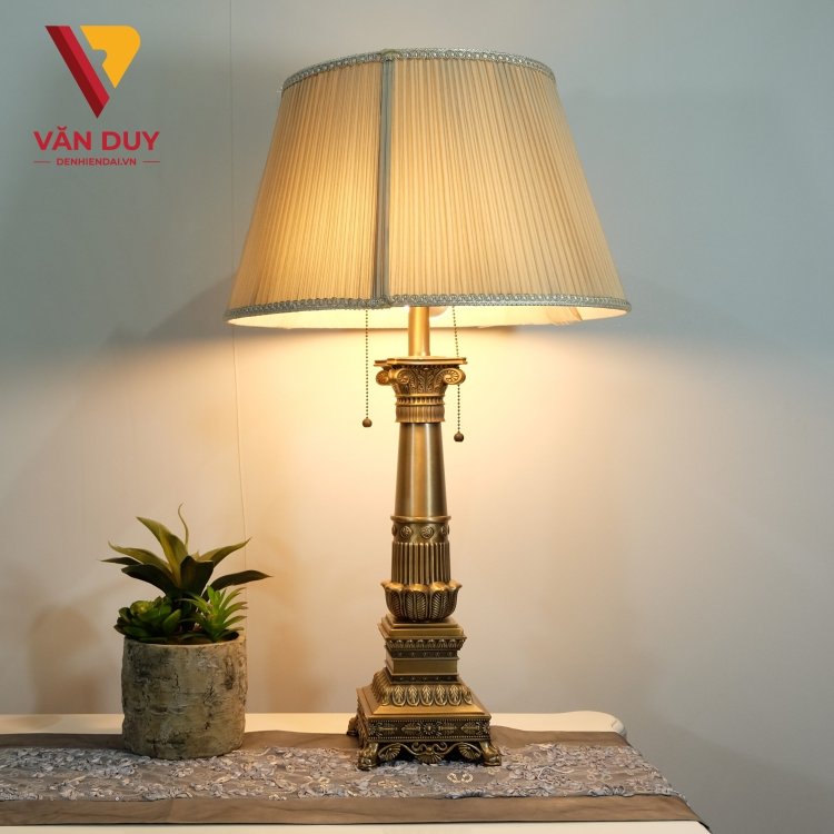 Tư vấn mẹo chọn mua đèn bàn khách sạn đẹp sang, cao cấp Tu van meo chon mua den ban khach san dep sang cao cap 2 Tư vấn mẹo chọn mua đèn bàn khách sạn đẹp sang, cao cấp